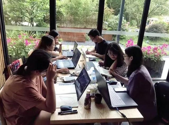 考研報名人數(shù)飆升，學(xué)歷競爭愈發(fā)激烈