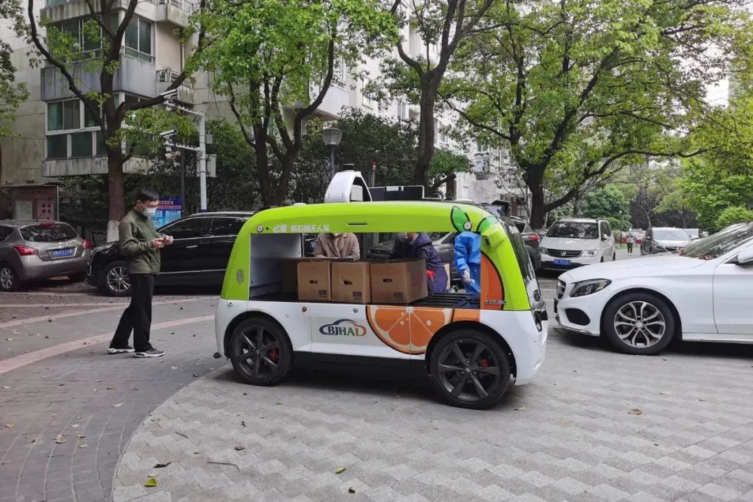 多地試點(diǎn)無人配送，智慧物流引領(lǐng)未來革新