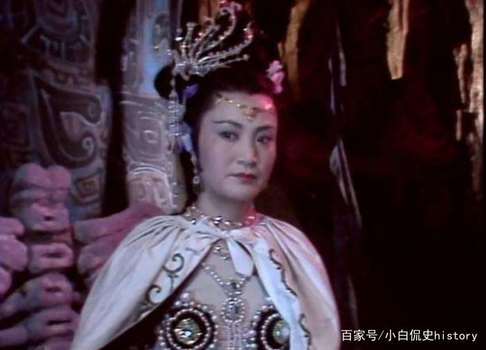 戲劇舞臺(tái)，塑造鮮活人物性格的藝術(shù)展現(xiàn)