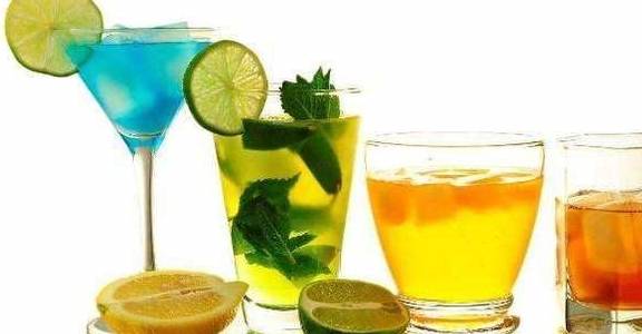 四季冷飲體驗，清涼與樂趣的交織