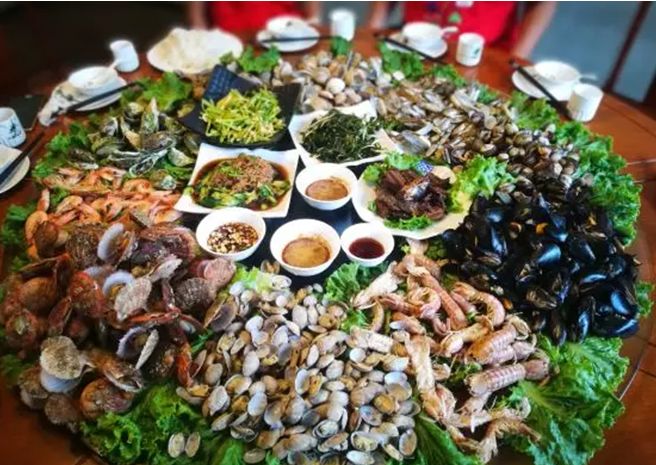 倡導(dǎo)綠色飲食文化，應(yīng)對(duì)食物浪費(fèi)現(xiàn)狀與我們的責(zé)任