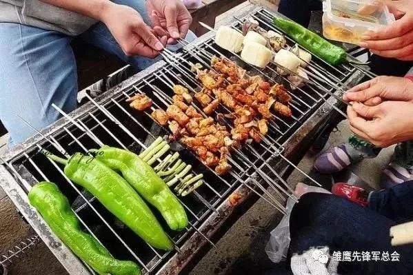 戶外燒烤技巧大解密，體驗(yàn)自由餐飲的魅力
