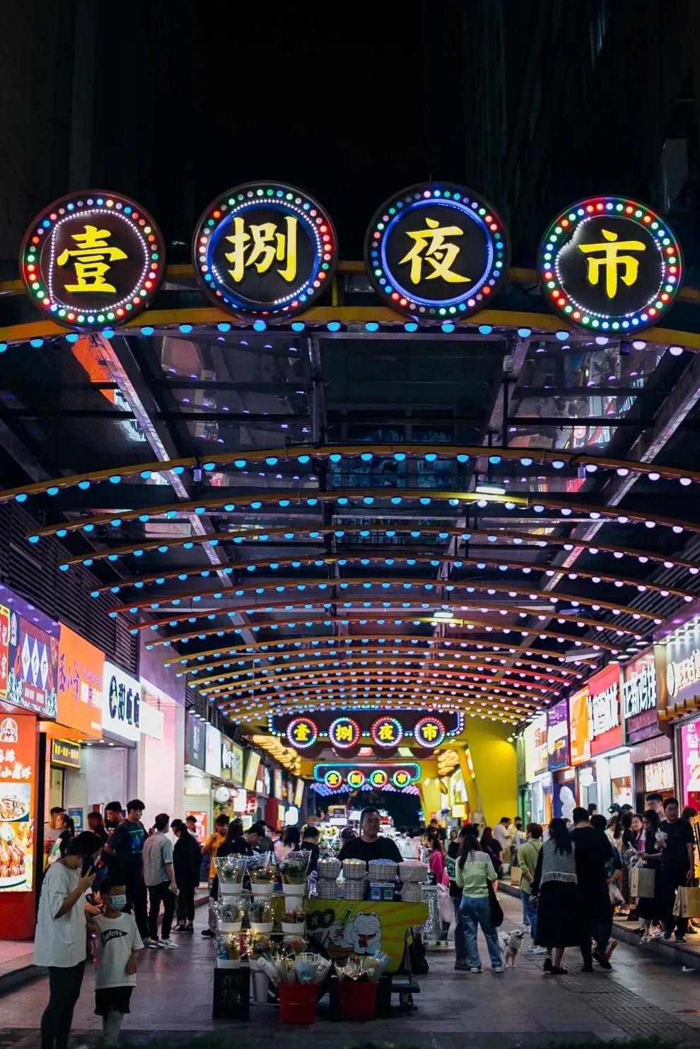全球美食街探秘，品味獨特文化之旅