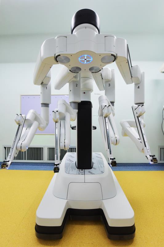 機器人外科手術(shù)中的輔助支持與優(yōu)勢分析