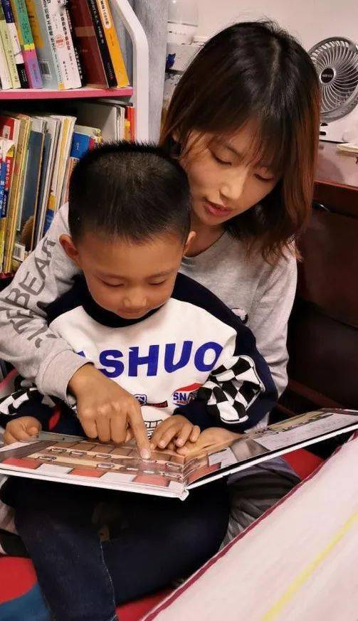 親子共讀，如何激發(fā)孩子的閱讀興趣？