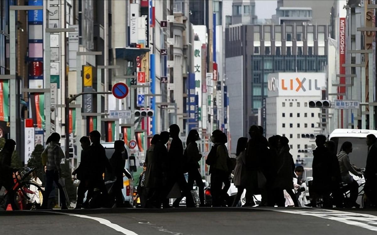 日本政府下調(diào)GDP增速預(yù)估，經(jīng)濟前景展望的新視角