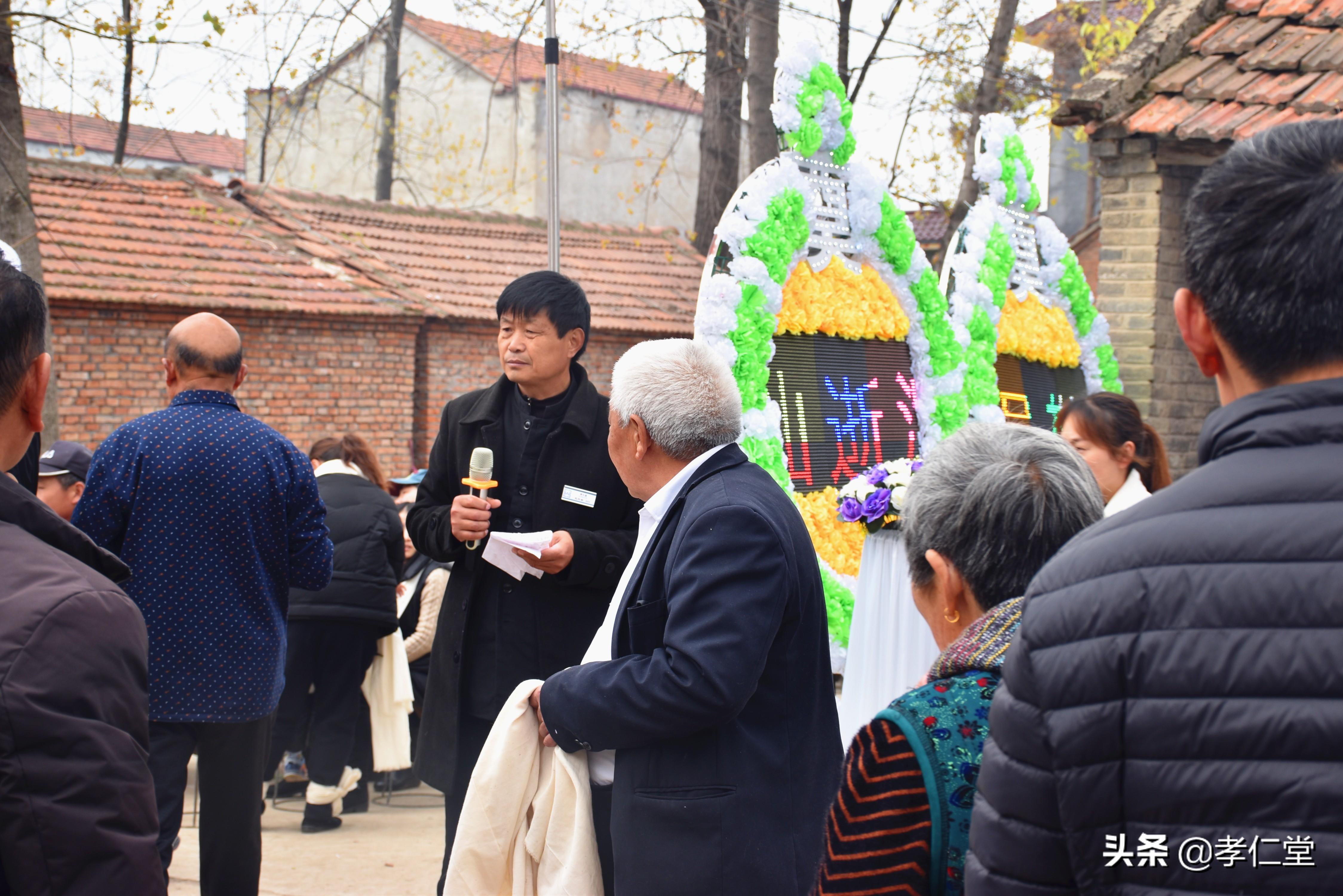 環(huán)保藝術(shù)中的社會(huì)責(zé)任與文化傳承的融合探索