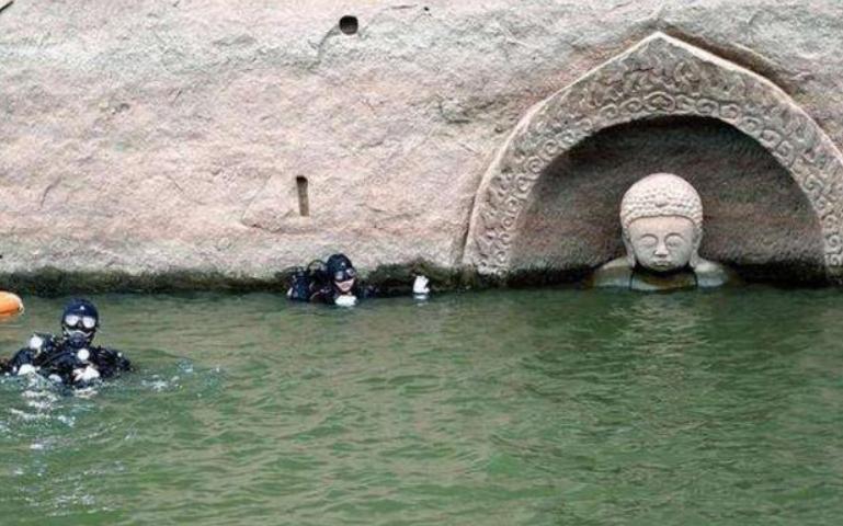 探訪神秘水下遺跡，揭開歷史謎團的面紗