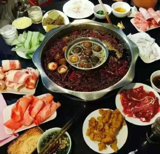五種食材全餐創(chuàng)意挑戰(zhàn)菜單，烹飪大師的獨特創(chuàng)意