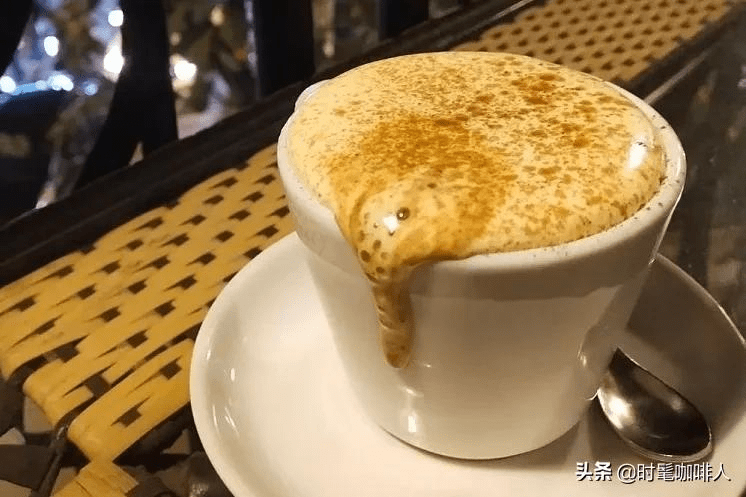 咖啡與甜點的完美搭配，濃郁香氣的探索之旅