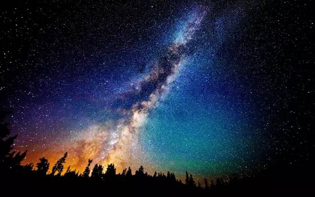 夜晚星空下的夢(mèng)幻繁星之旅