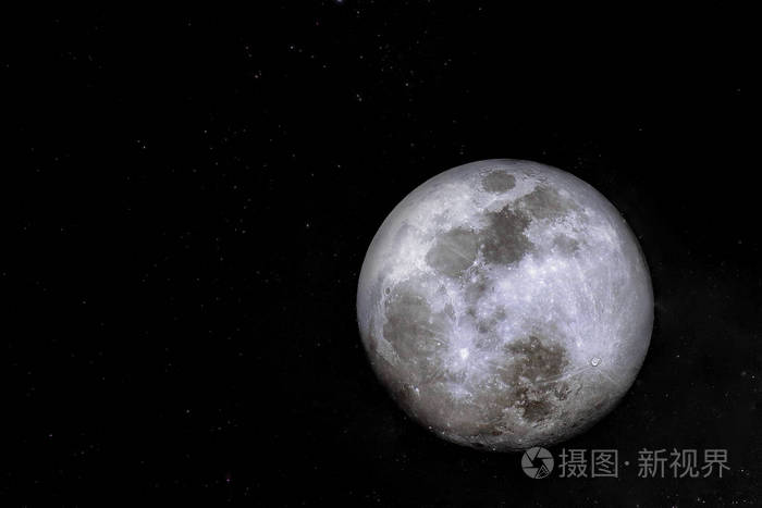 夜空滿(mǎn)月，照亮黑暗的世界