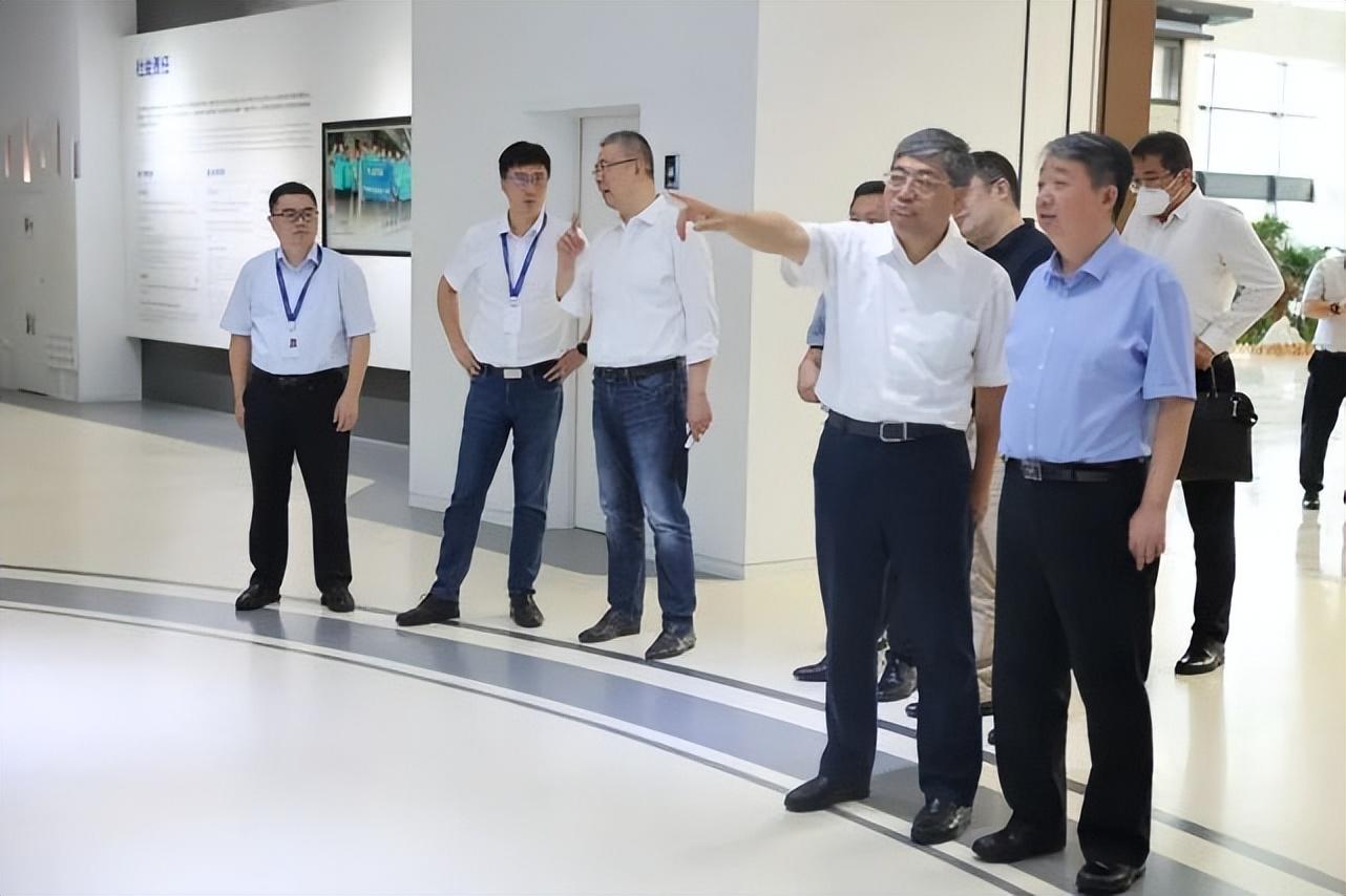 全球經(jīng)濟轉(zhuǎn)型背景下的新能源投資機會探討