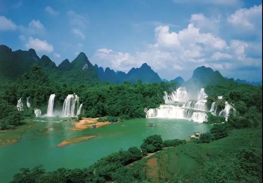 政策變動(dòng)對(duì)跨國企業(yè)運(yùn)營的影響分析