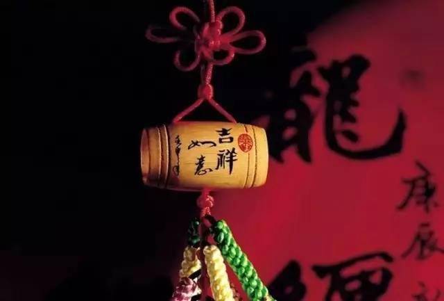 節(jié)日慶典中的傳統(tǒng)與現(xiàn)代交融，文化盛宴的和諧共融