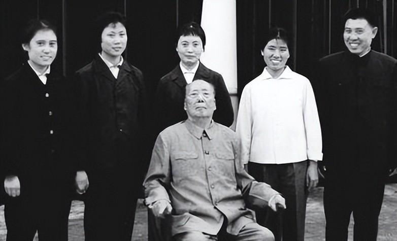 孩子集體活動，建立信任與友誼的橋梁