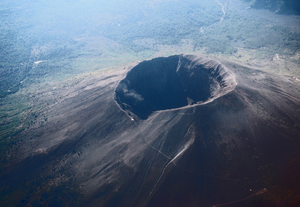 探訪史前遺跡，探尋世界最古老火山，解讀地質(zhì)演變之謎