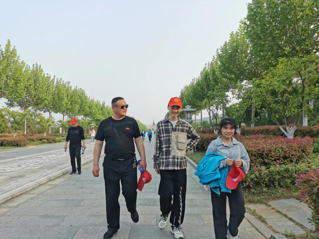 戶外運動對心理健康的積極影響與重要性
