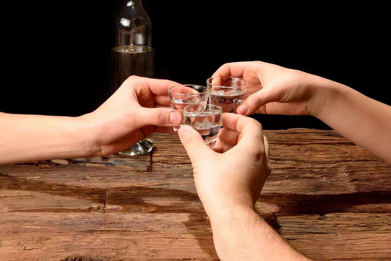 控制飲酒量，肝臟健康的守護(hù)者