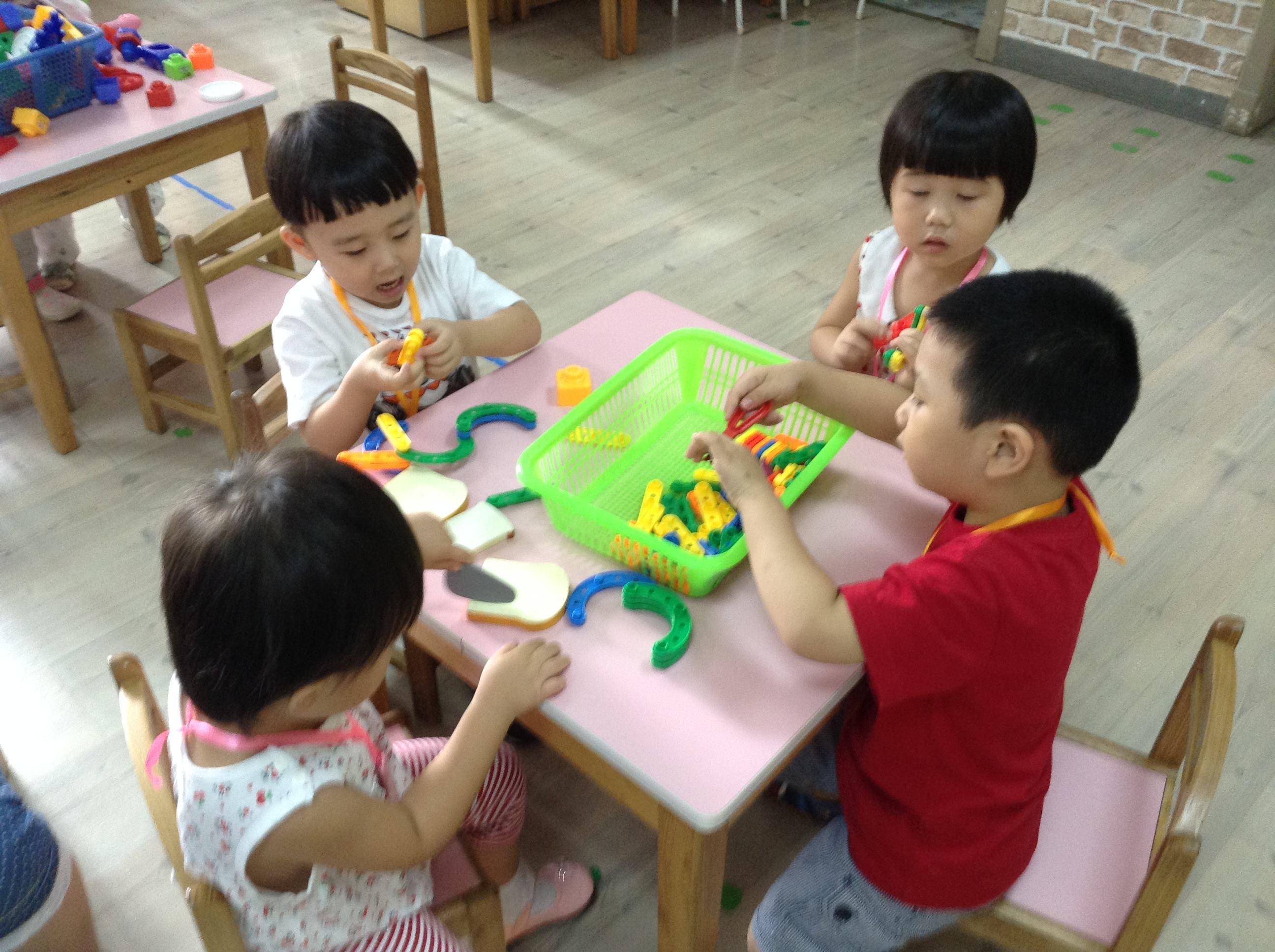 社交能力培養(yǎng)對(duì)學(xué)生未來發(fā)展的深遠(yuǎn)影響