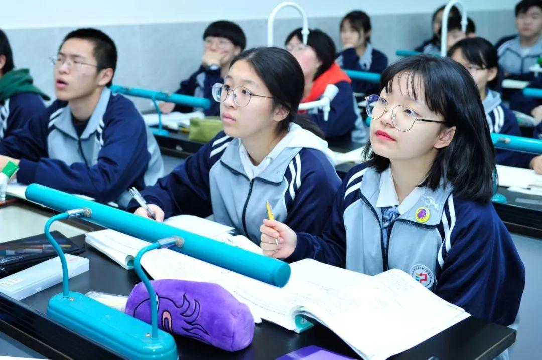 學(xué)生自主探究，深化知識(shí)掌握之道